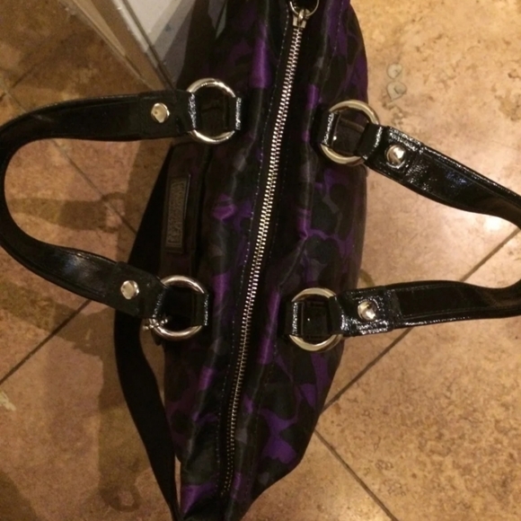 Coach #F20071 Poppy Purple Ocelot Daisy Glam Glitter Tote Bag - Picture 3 of 10